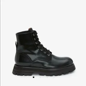 Alexander McQueen ◆ Wander カットアウト コンバットブーツ Wander cut-out combat boots – LISKAFASHION